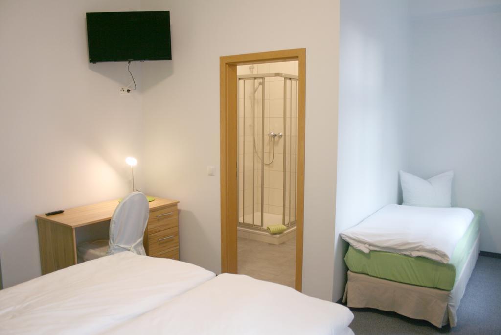 Lindencafe Luckenwalde Hotel Phòng bức ảnh
